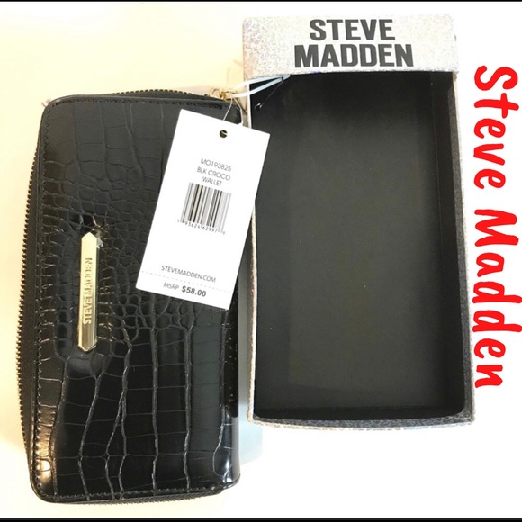 Steve Madden Handbags - 🌺Cute Steve Madden Large Crocodile Print Wallet🌺